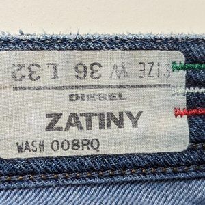 Diesel Zatiny Men's 36W x 32L, Made in Italy